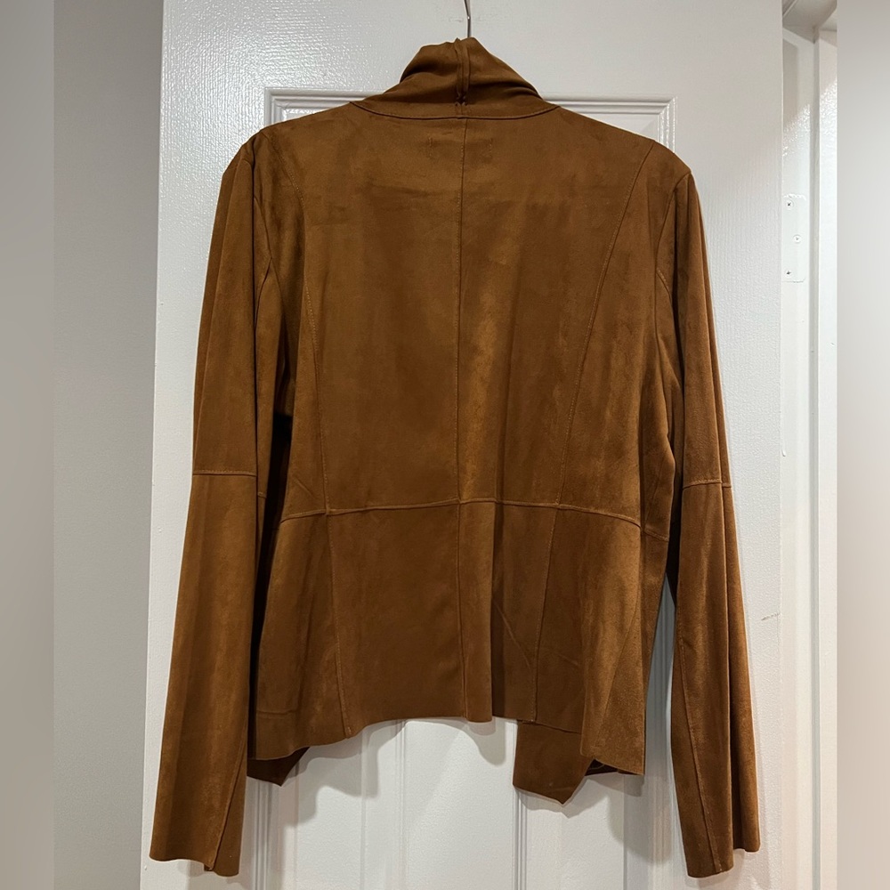 Beautiful like new Bagatelle suede jacket - Picture 4 of 5